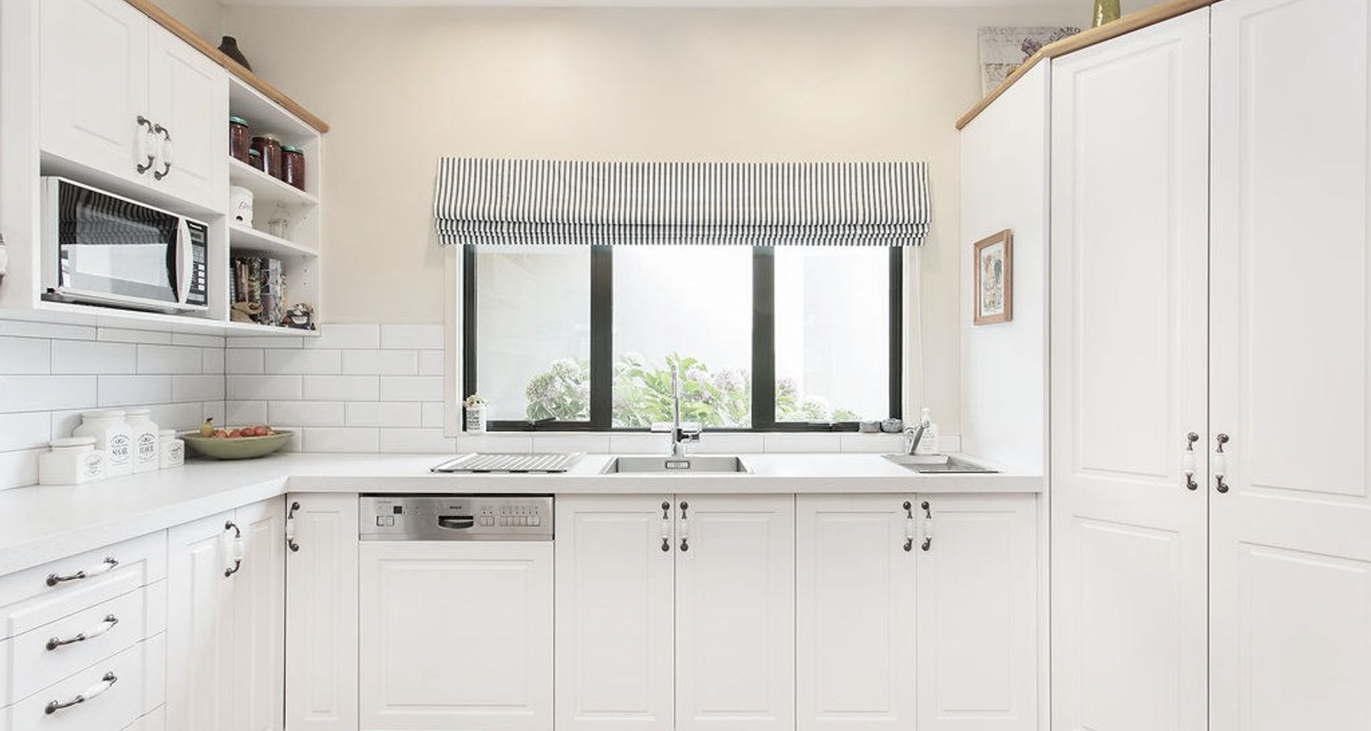 Country Style Kitchen Renovation banner