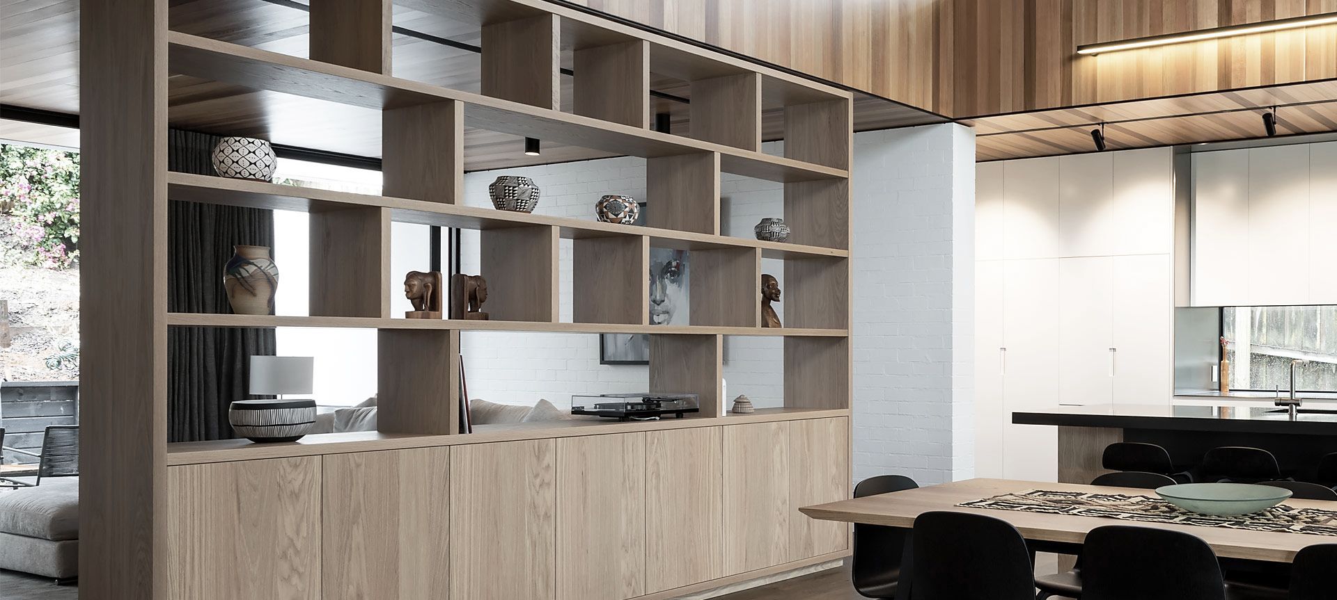 Room divider designed by Herbst Architects, manufactured and installed by Neo Design