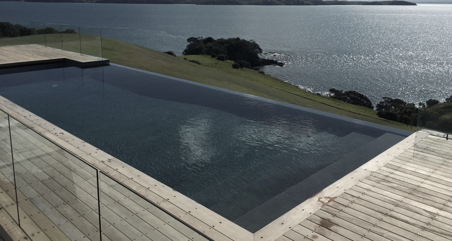 Custom Pools banner