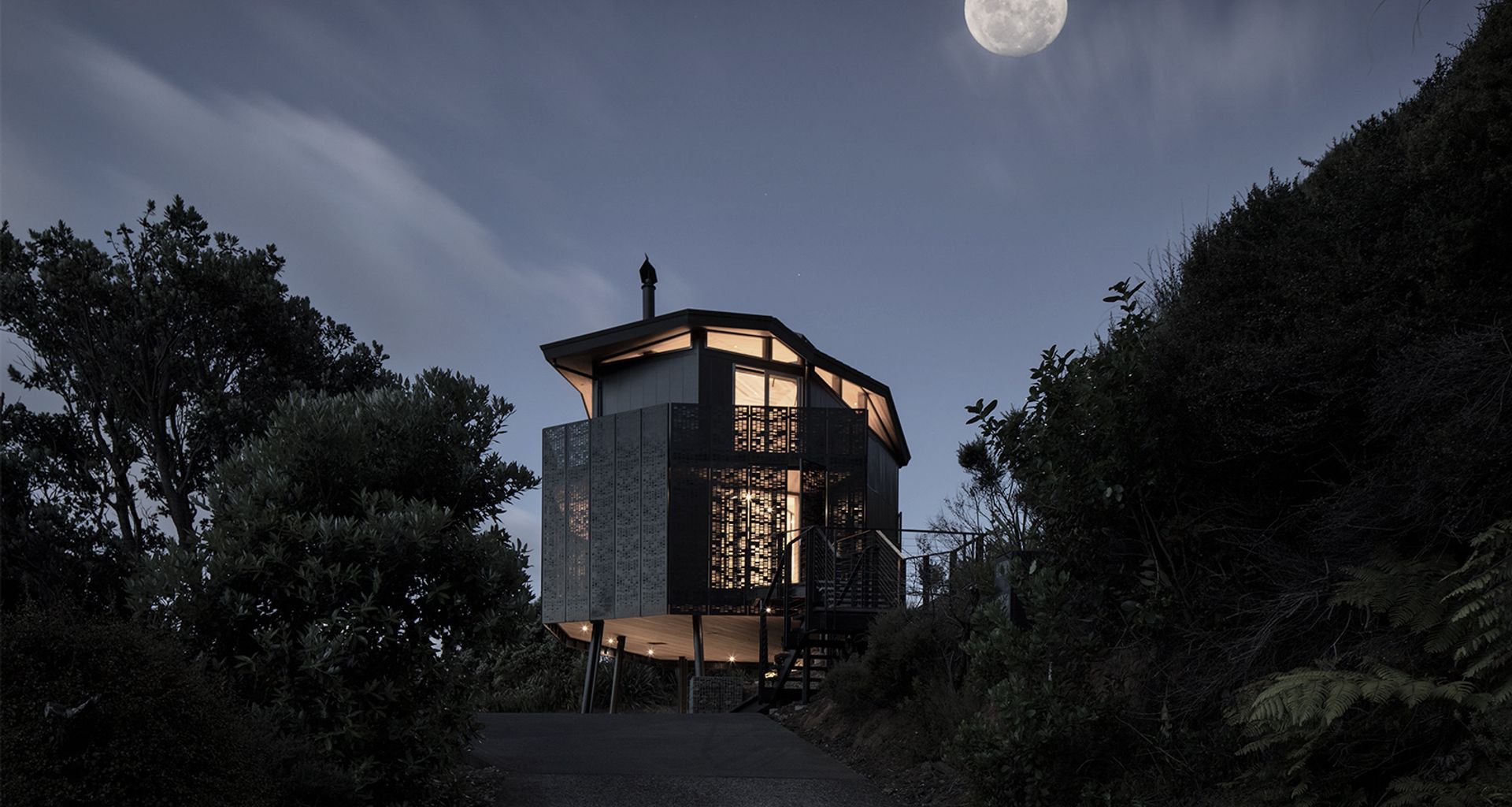 DNA House banner