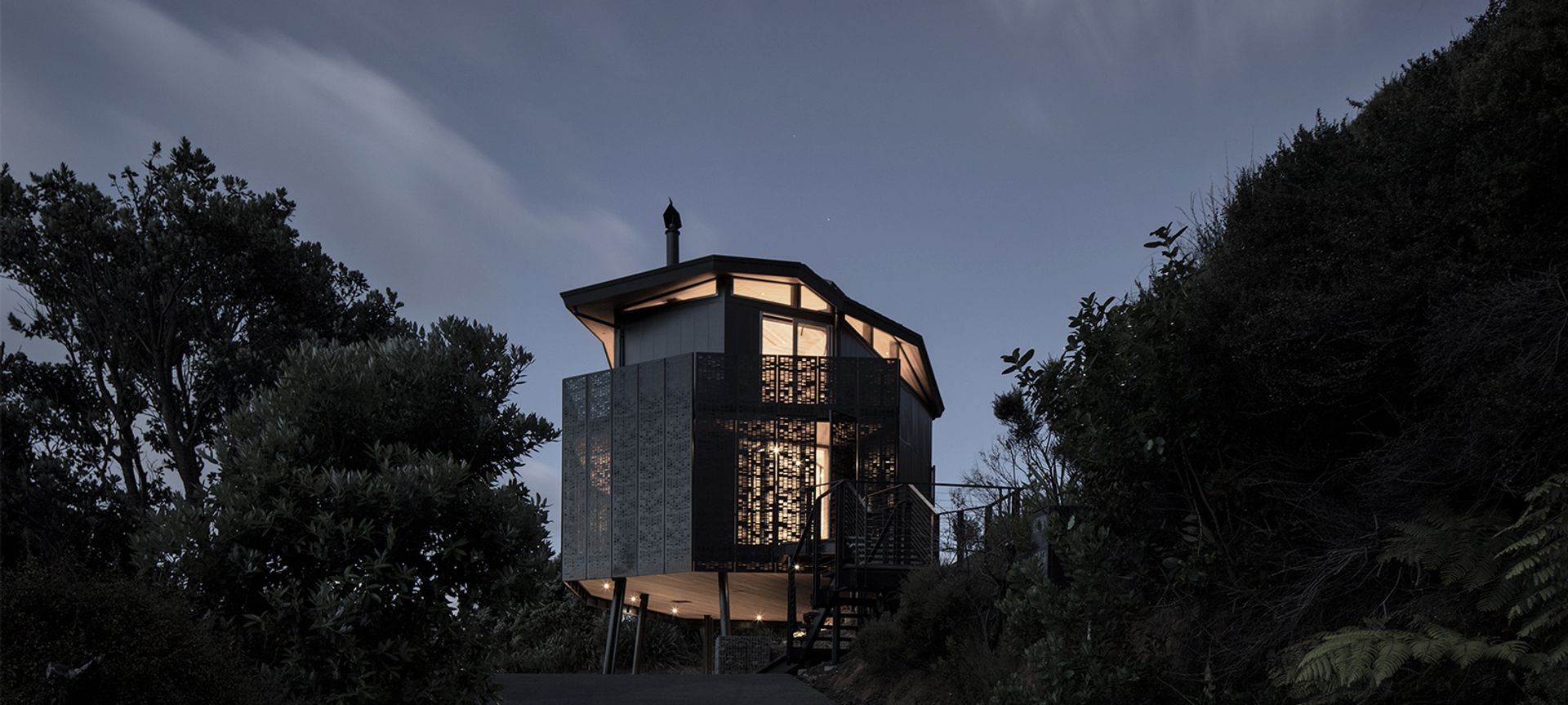 DNA House banner