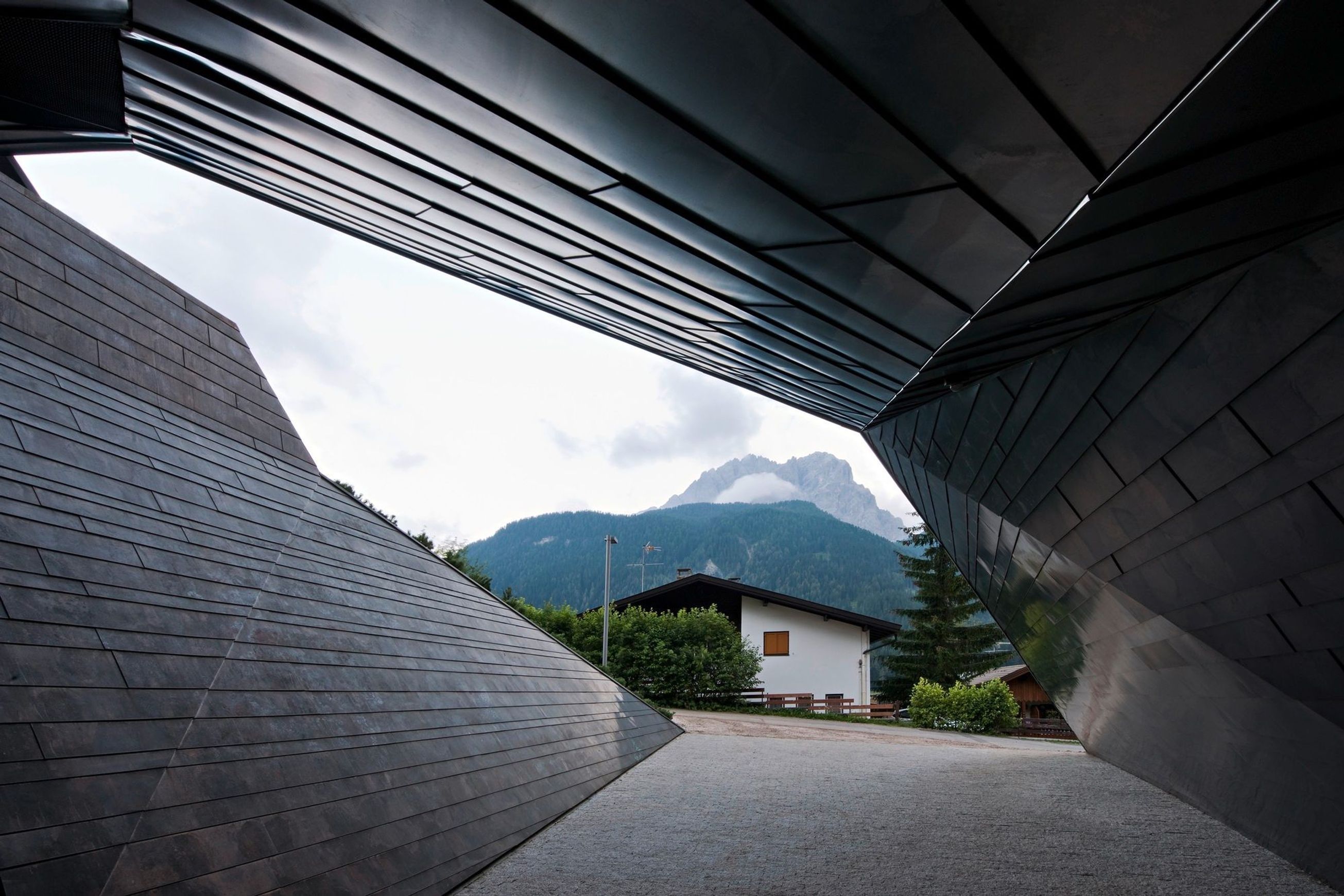 AURUBIS | Nordic Brown Pre Patinated Copper