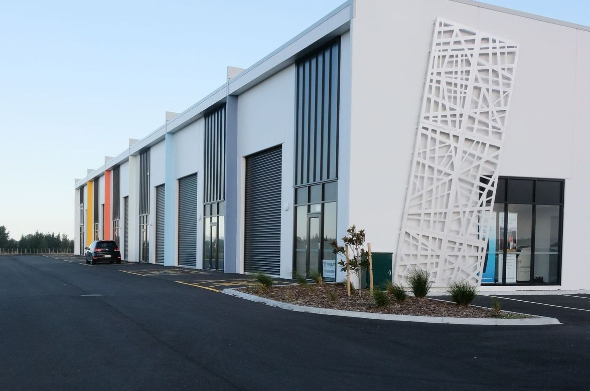Hamilton Airport Multi Units