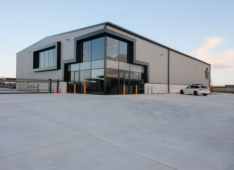 Summit Warehouse