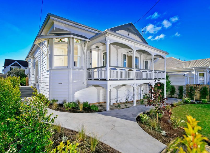 Devonport Character Villa