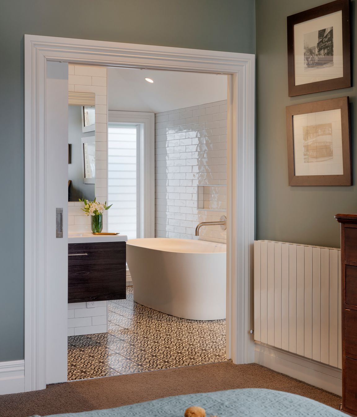 The ensuite bathroom.