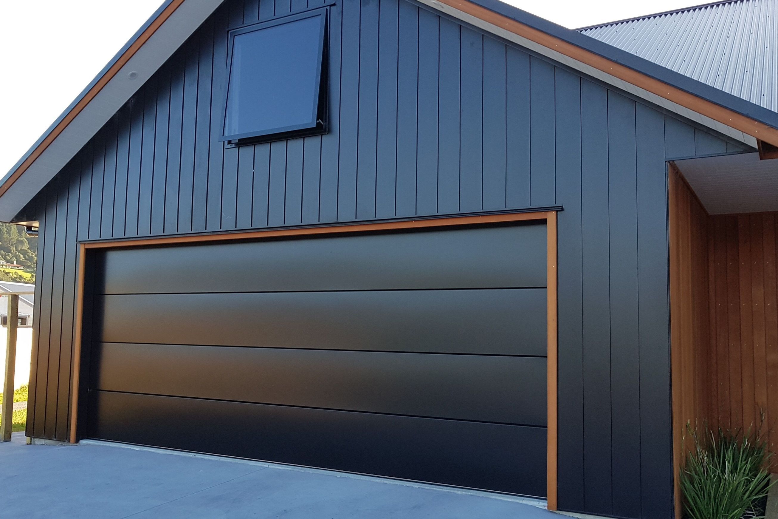 Dominator Nevada Garage Doors