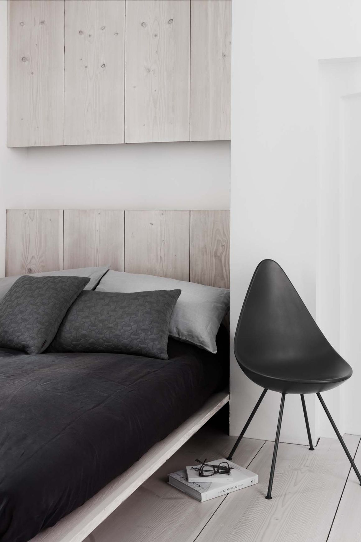 Drop Chair by Fritz Hansen