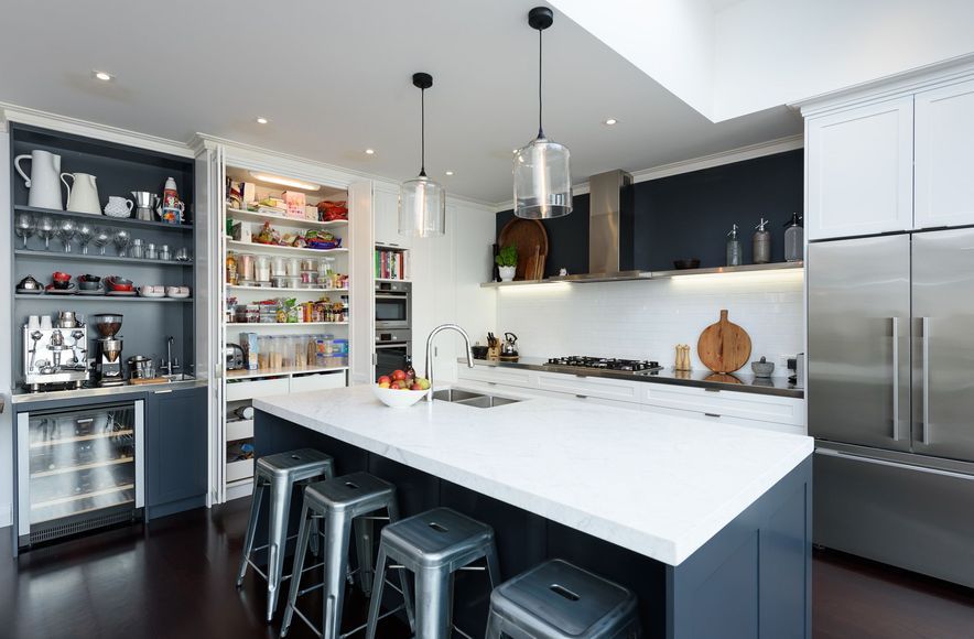 Duthie Street Kitchen & Wall Unit 