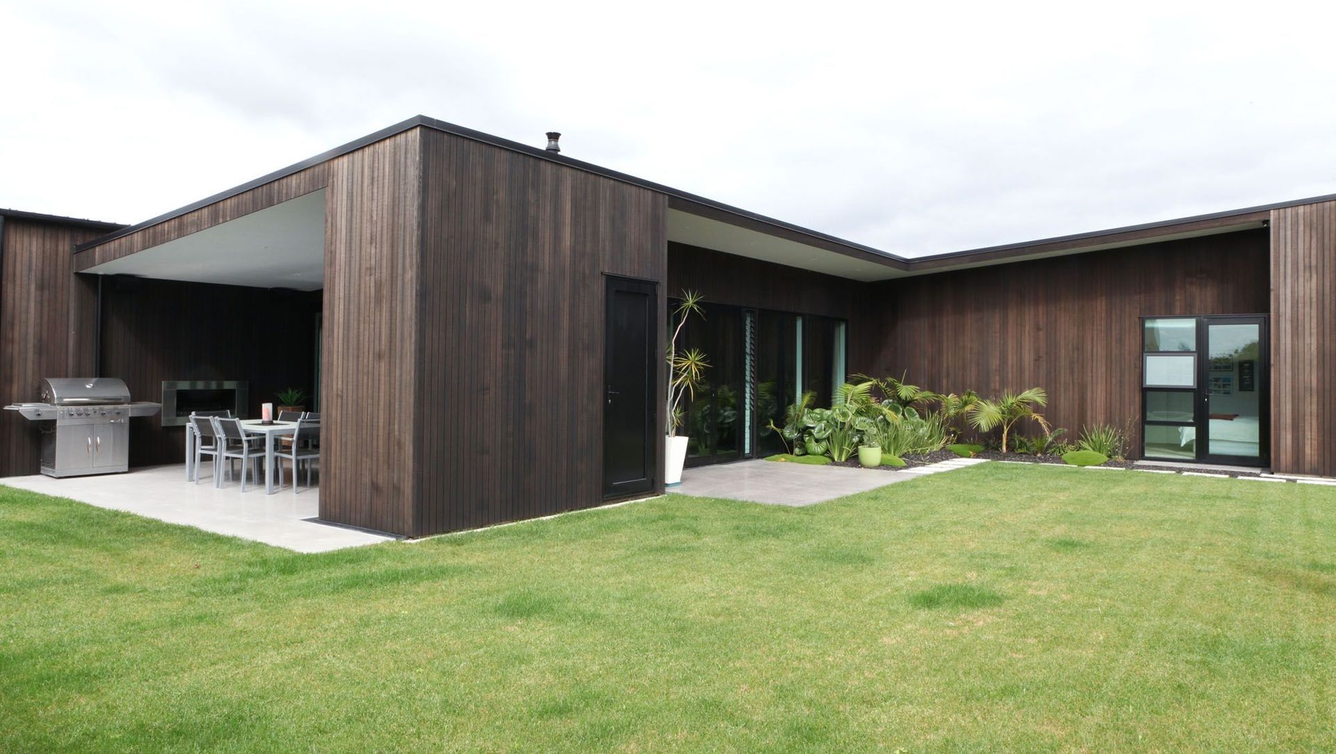 Eclipse Residence banner