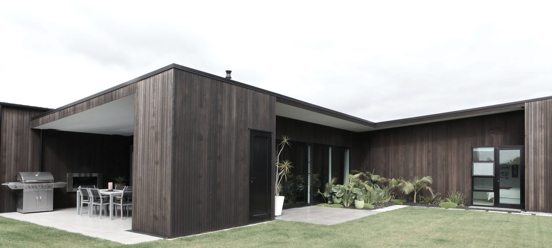 Eclipse Residence banner
