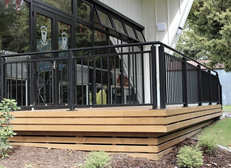 Edgetec Commercial on School Back Deck