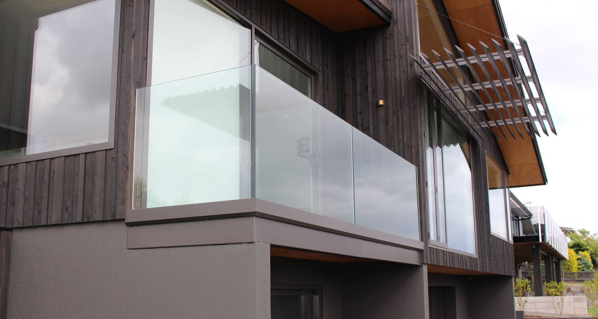 Edgetec Infinity Balustrade Frameless Glass banner