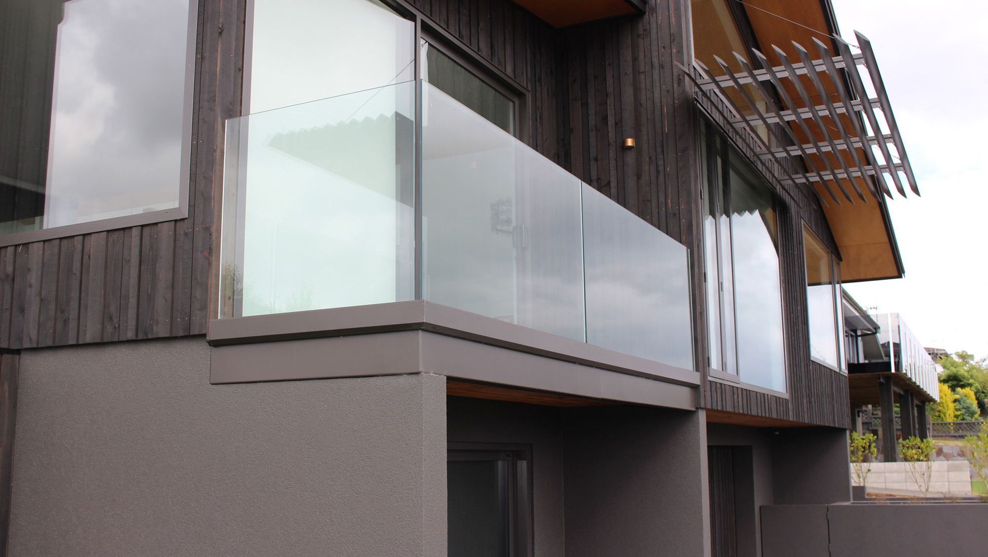 Edgetec Infinity Balustrade Frameless Glass banner