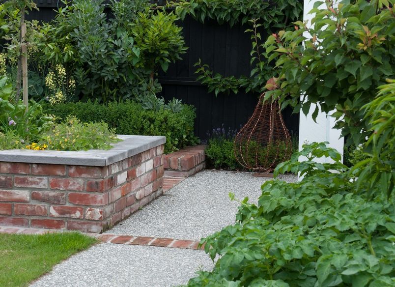 Edible Courtyard | Strowan