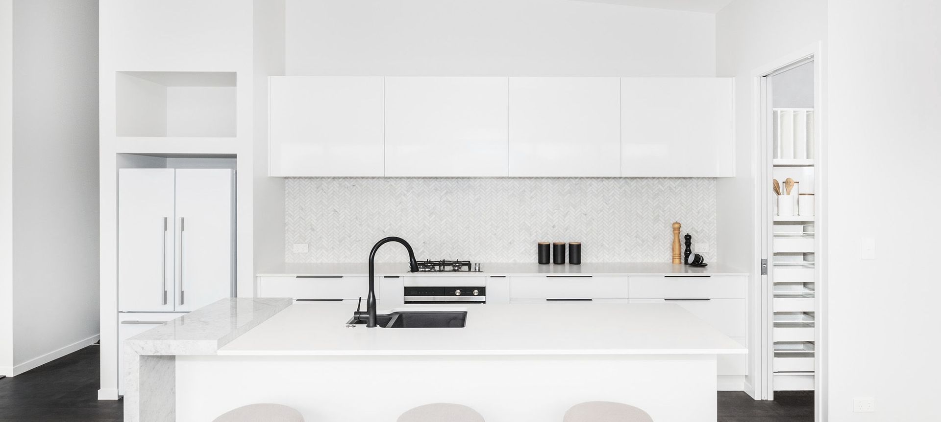 Elegant Simplicity banner