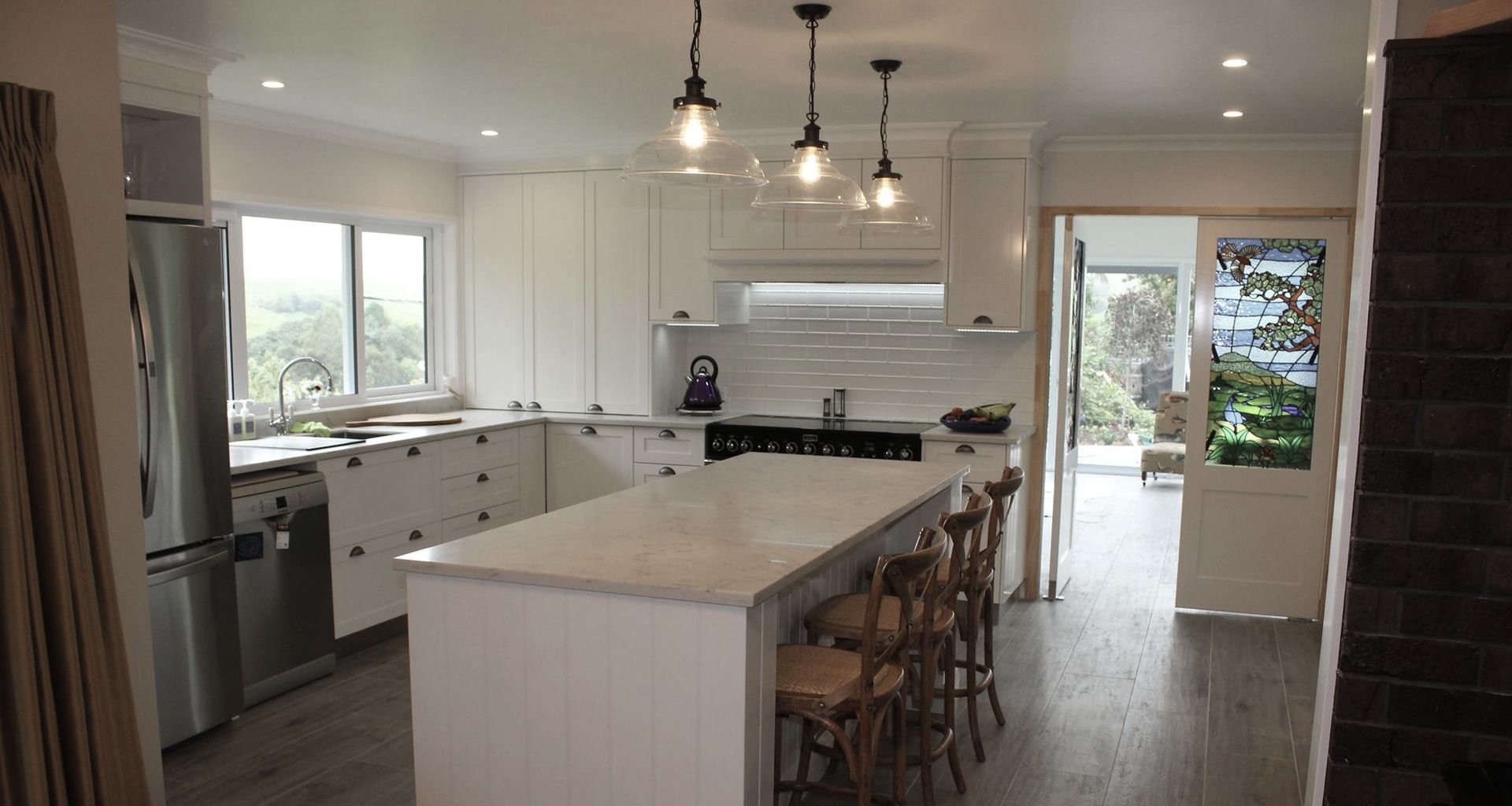Elegant Classic Kitchen banner