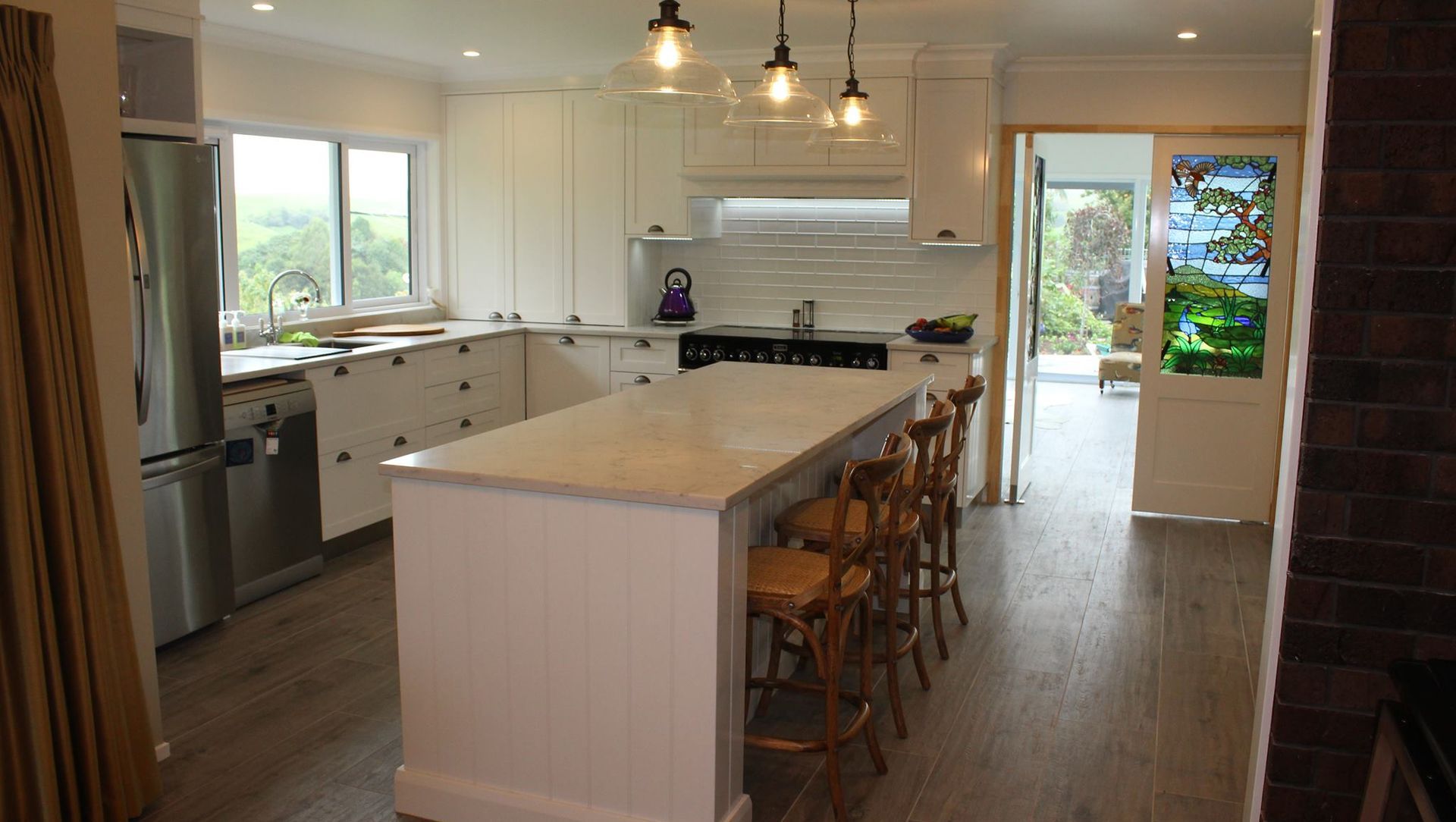 Elegant Classic Kitchen banner