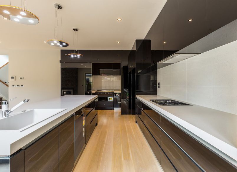 Epsom I Kitchen