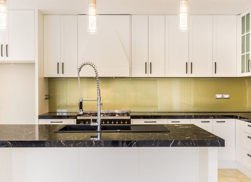 Epsom IV Kitchen