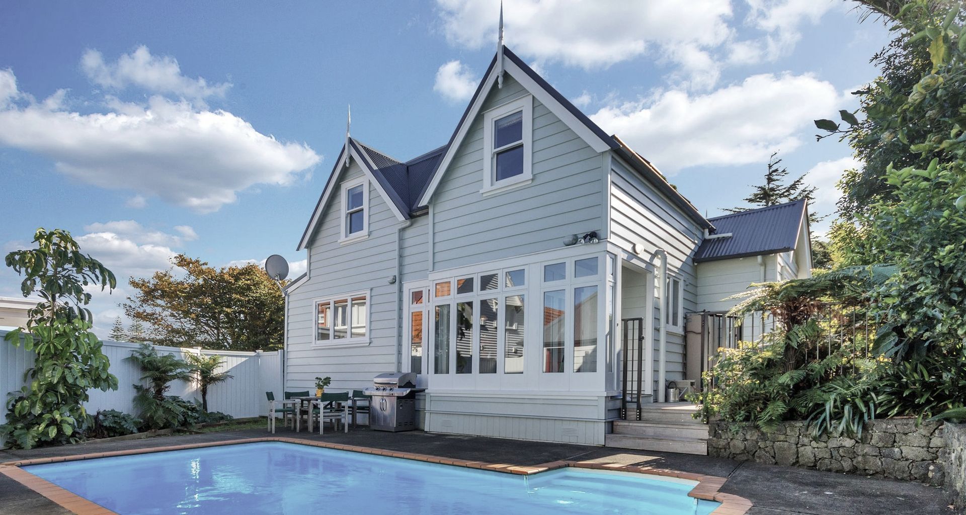 Epsom Villa Renovation banner