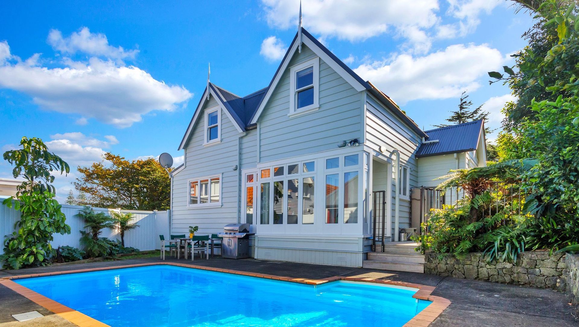 Epsom Villa Renovation banner