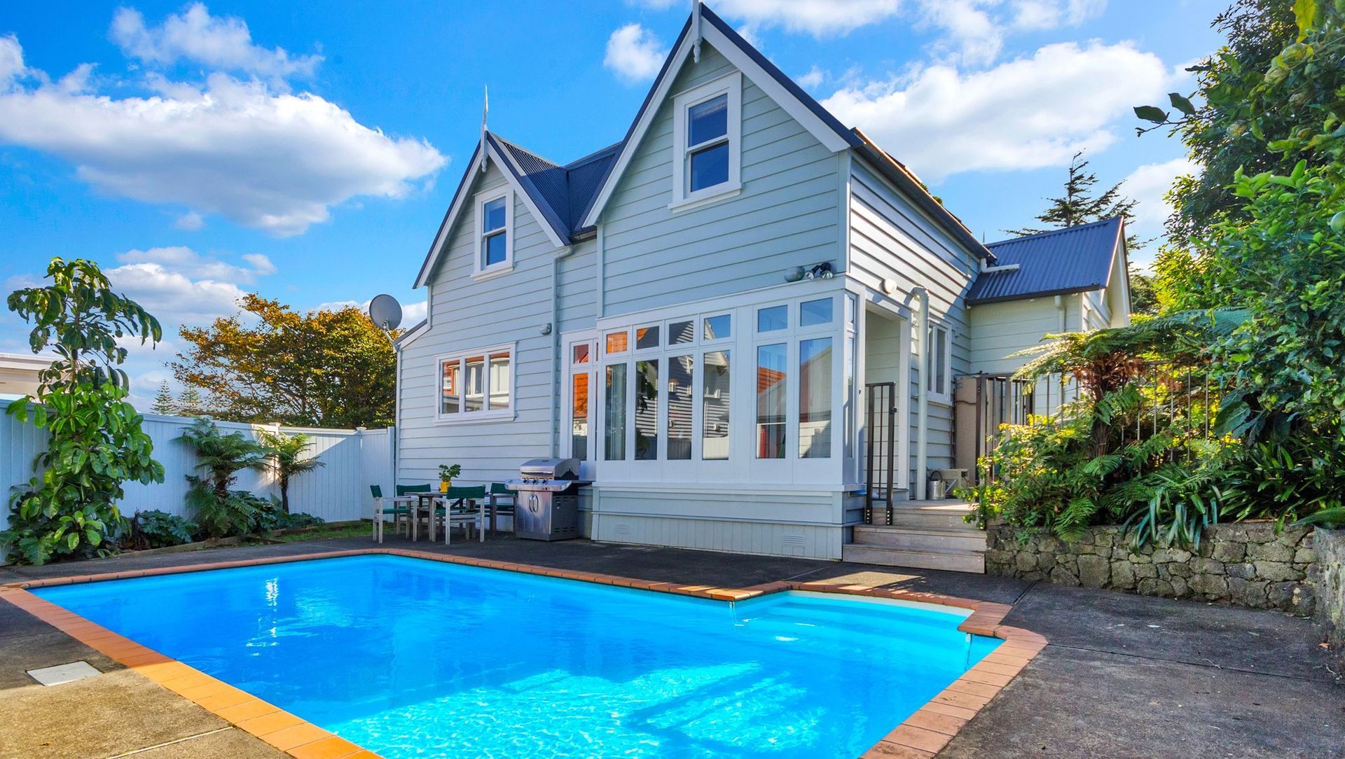 Epsom Villa Renovation banner