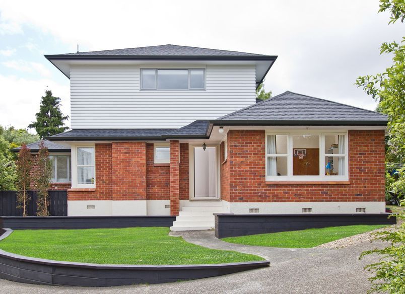 Extra Space in Sandringham