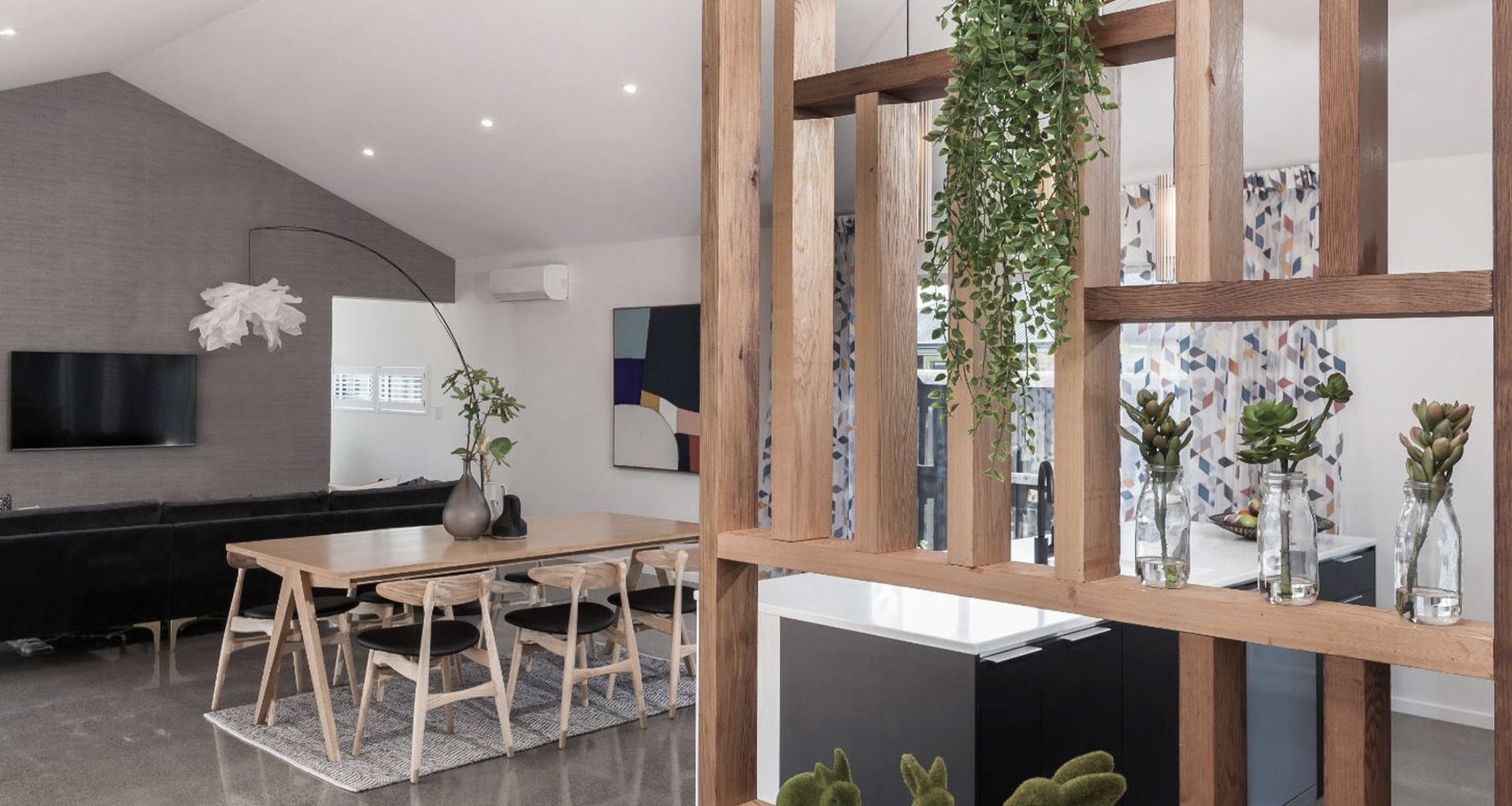 Faringdon Showhome banner