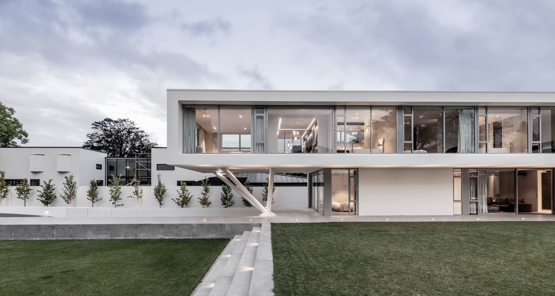 Cantilever House, Christchurch  banner