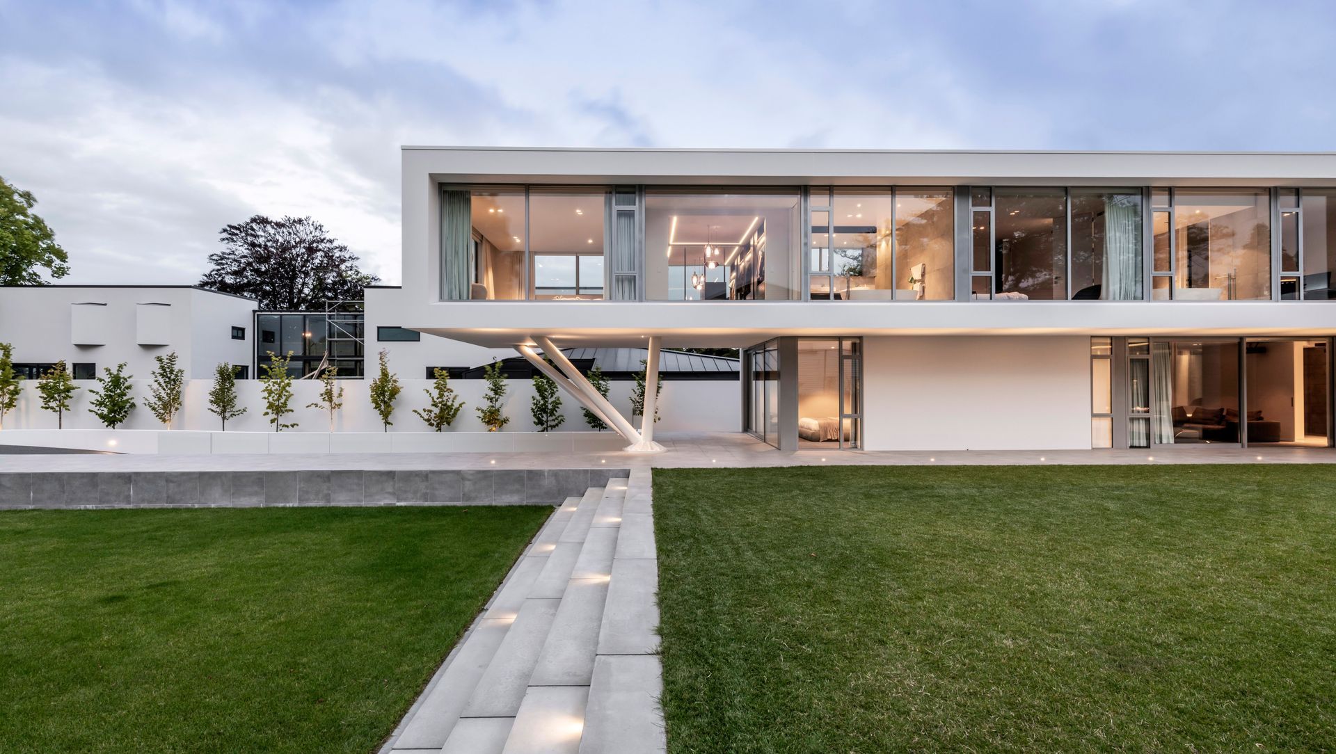 Cantilever House, Christchurch | Project of the Month banner