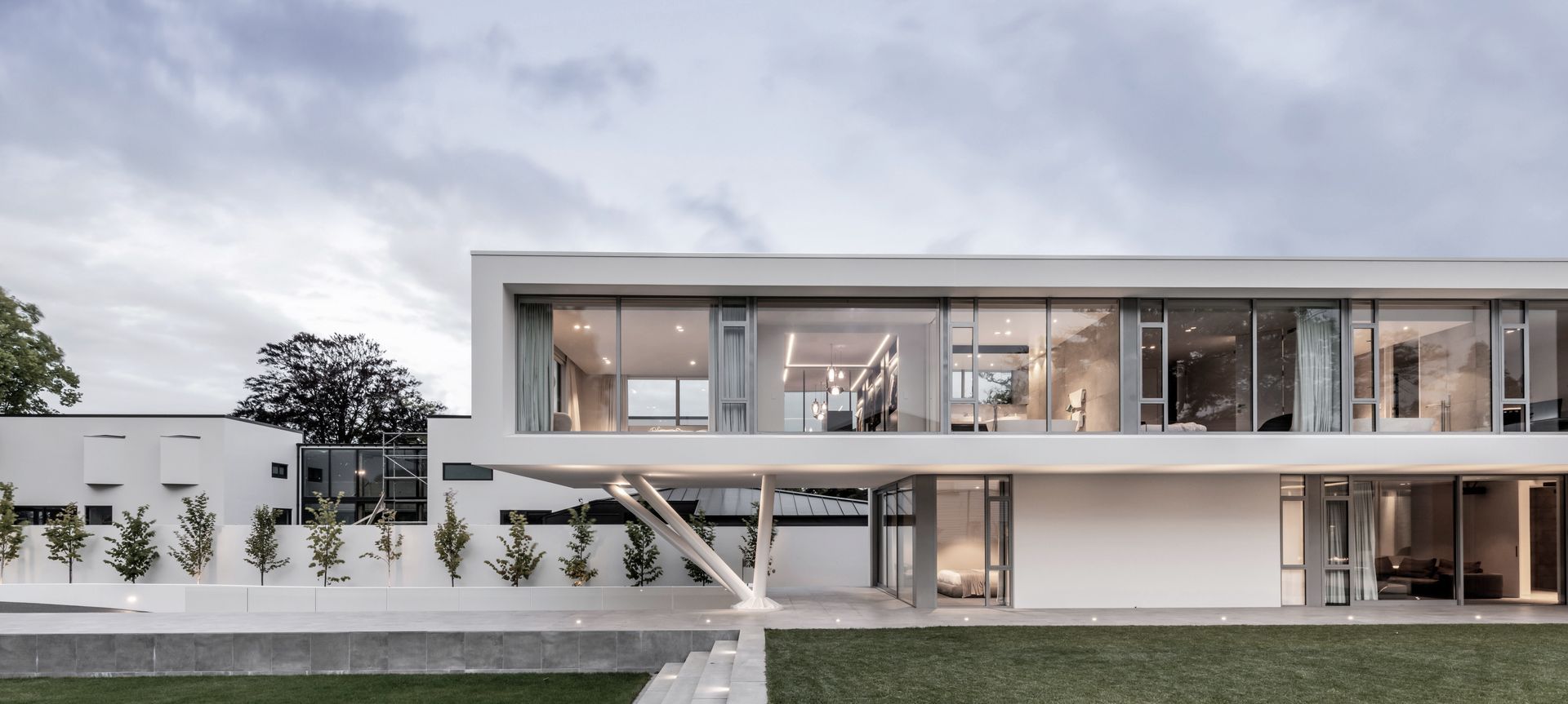 Cantilever House, Christchurch  banner