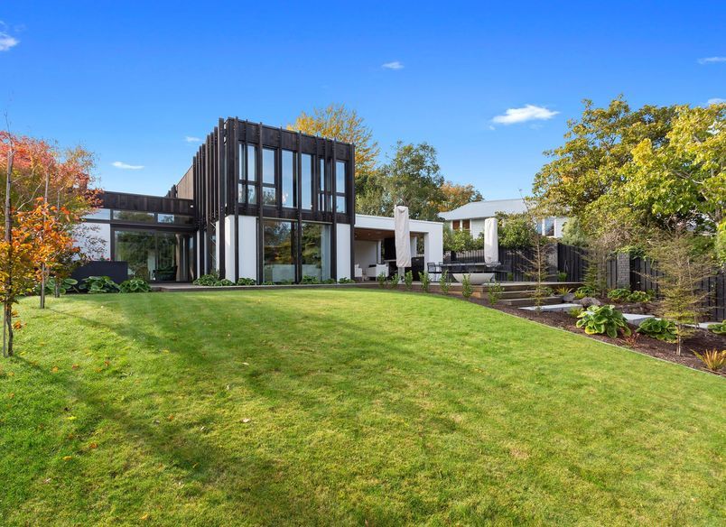 Fendalton House
