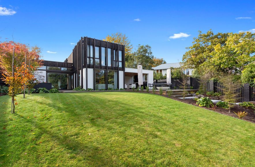 Fendalton House