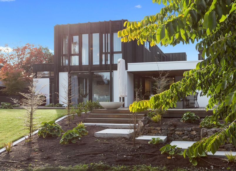 Fendalton House