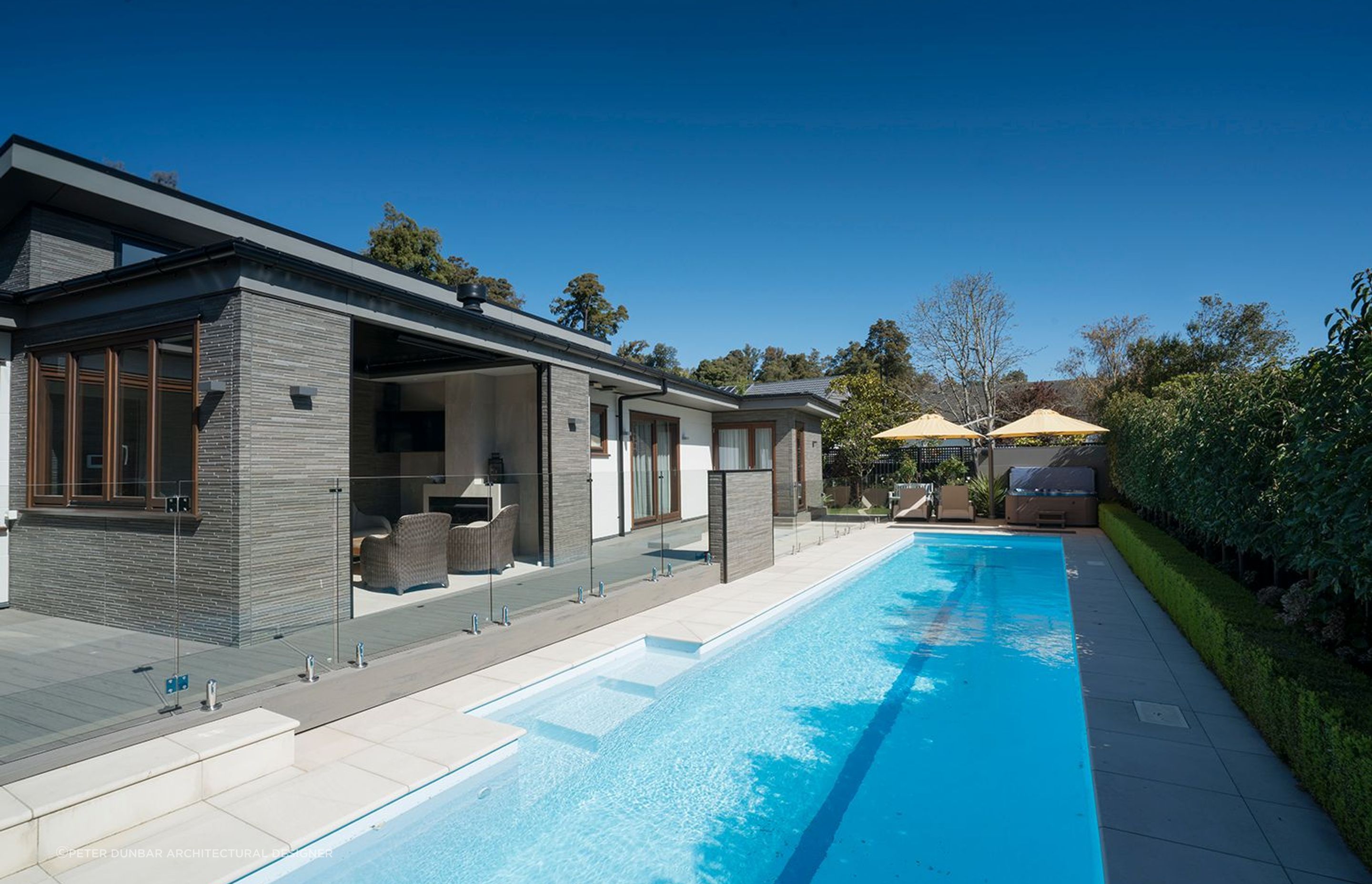 Outdoor Kitchen / Pool / Spa