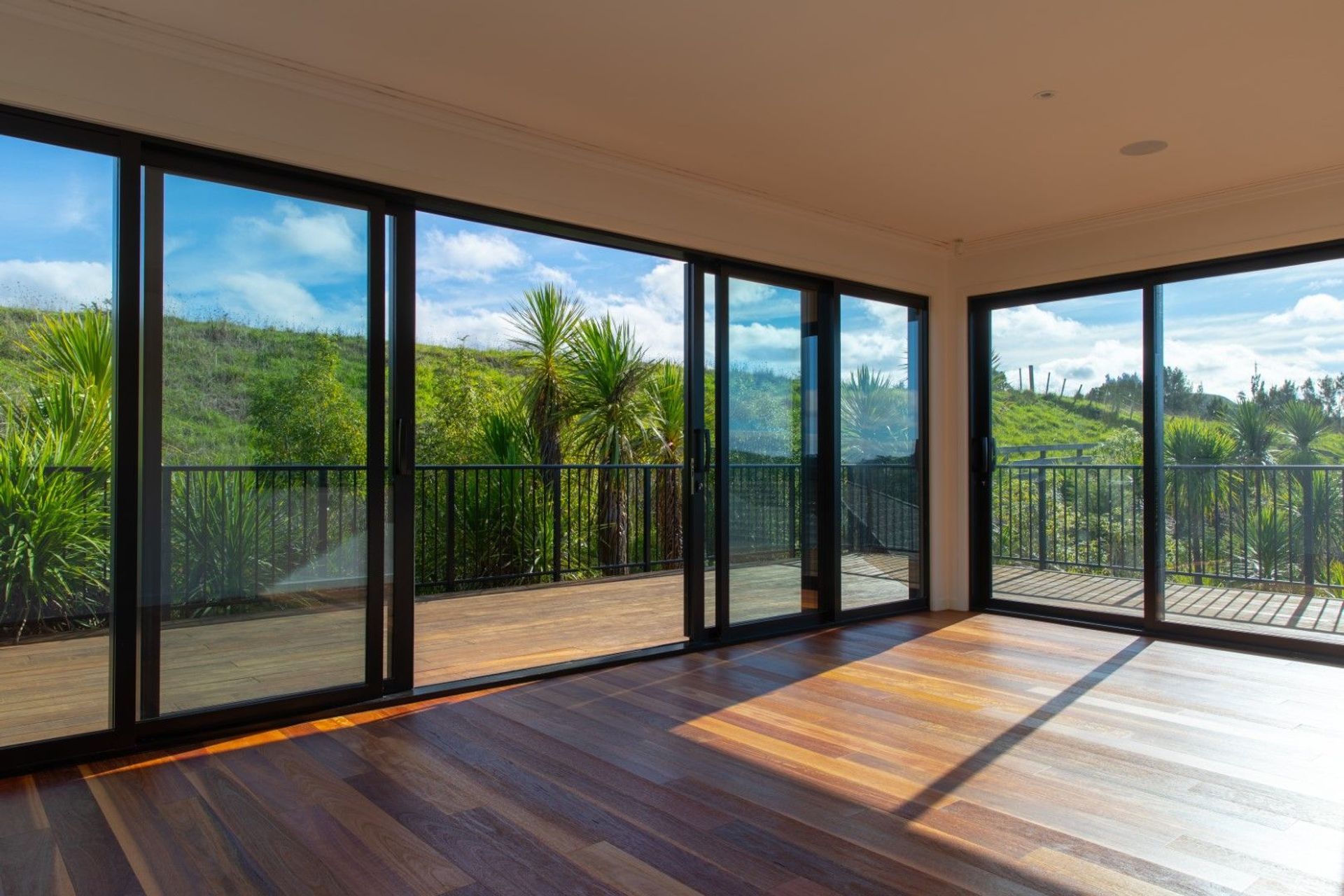 HURFORD'S First Floors Engineered Flooring Spotted Gum 135x15mm - Hatfields Beach, Auckland RESIDENCE