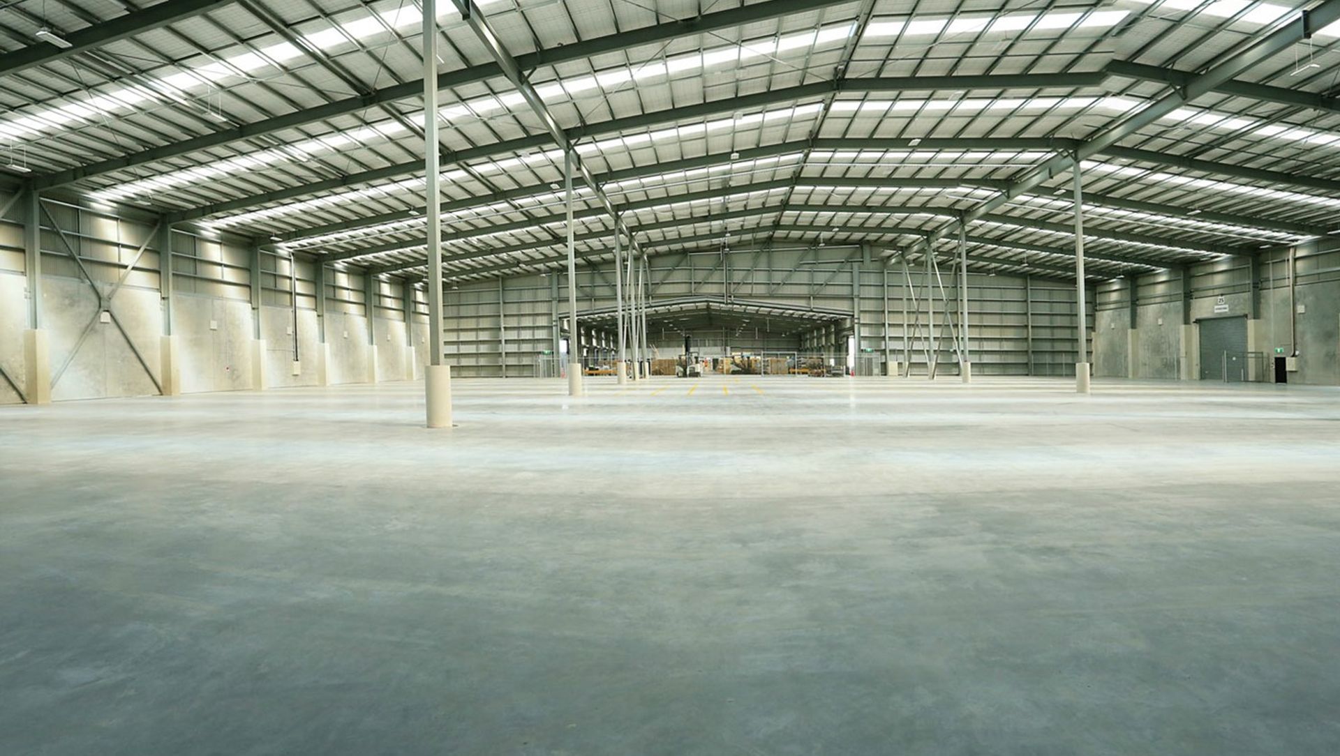 Fliway Cross Dock – Warehouse & Office Facilty banner