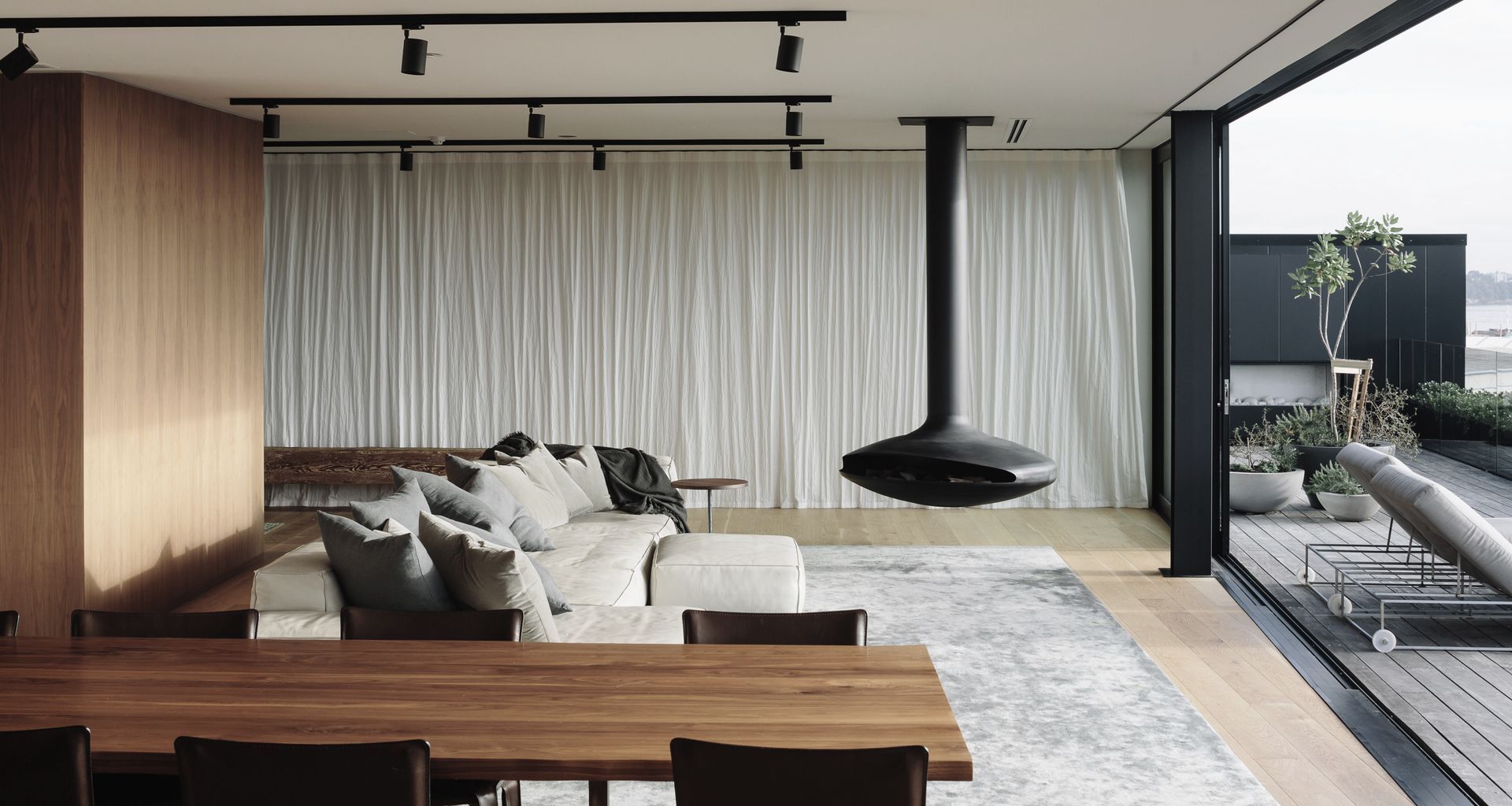 Ford Apartments banner