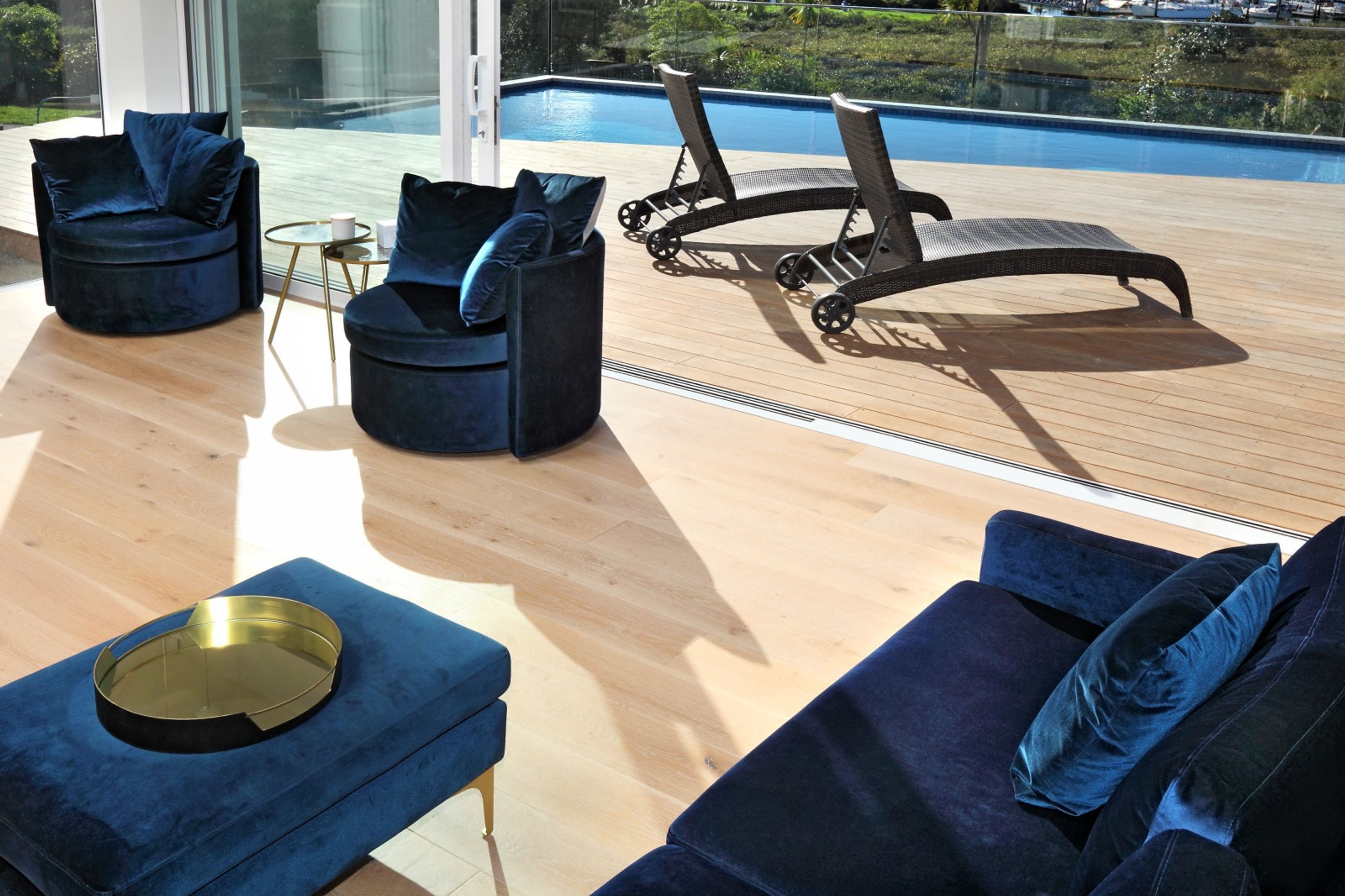 HURFORD'S supplied Freedom Flooring Elegant Oak White Wash 