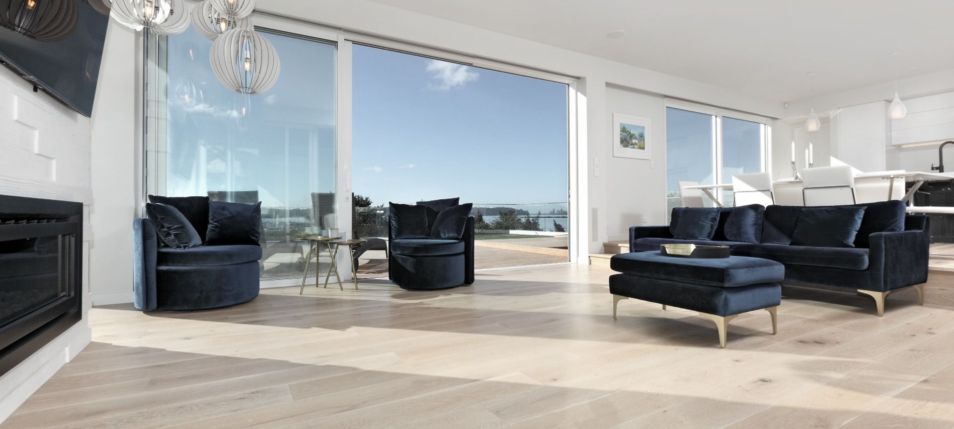 FREEDOM FLOORING - Elegant Oak White Wash banner