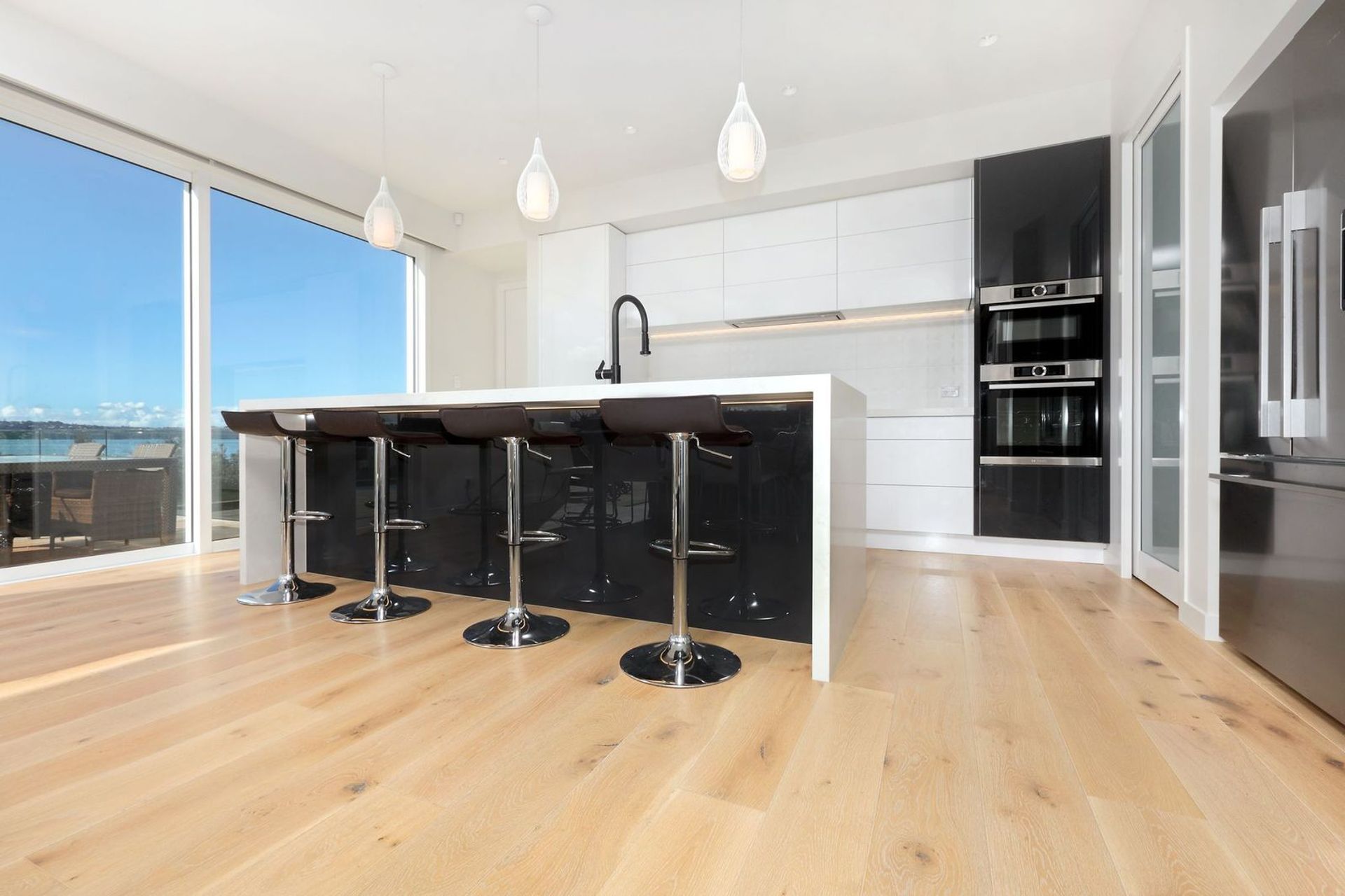 HURFORD'S supplied Freedom Flooring Elegant Oak White Wash