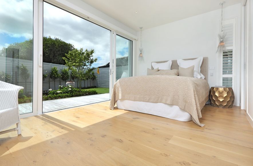 FREEDOM FLOORING - Solid French Oak 210x19mm