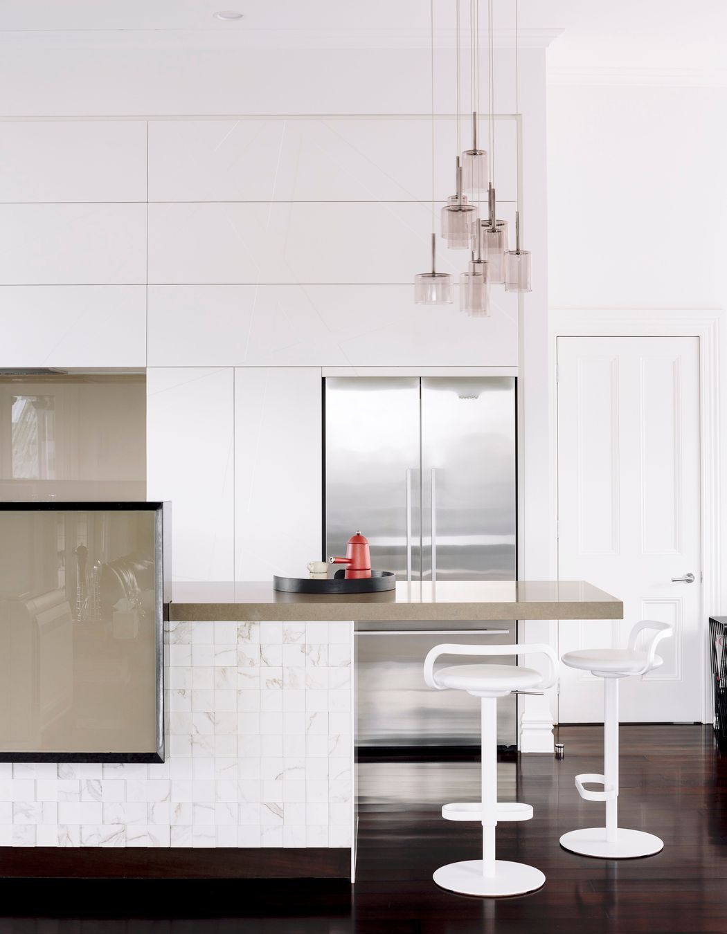 Freemans Bay kitchen design by Natalie Du Bois of Du Bois Designer Kitchens and Interiors <br />Photo by Simon Wilson