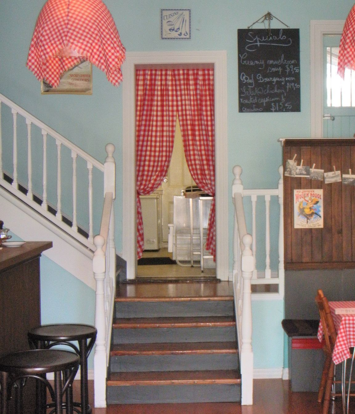 This project was a finalist in the International Dulux Colour Awards – Commercial Interior.