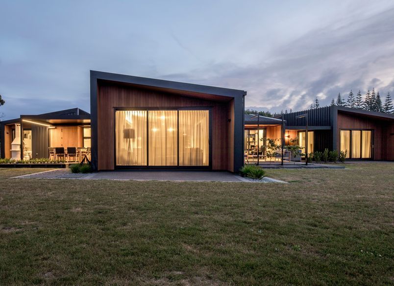 G & L House
