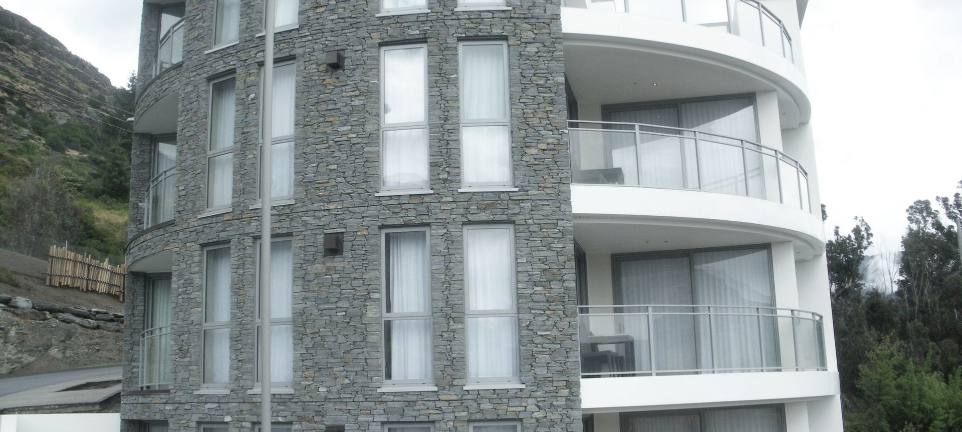 Gibbston Valley Schist, Hilton Hotel, Queenstown banner