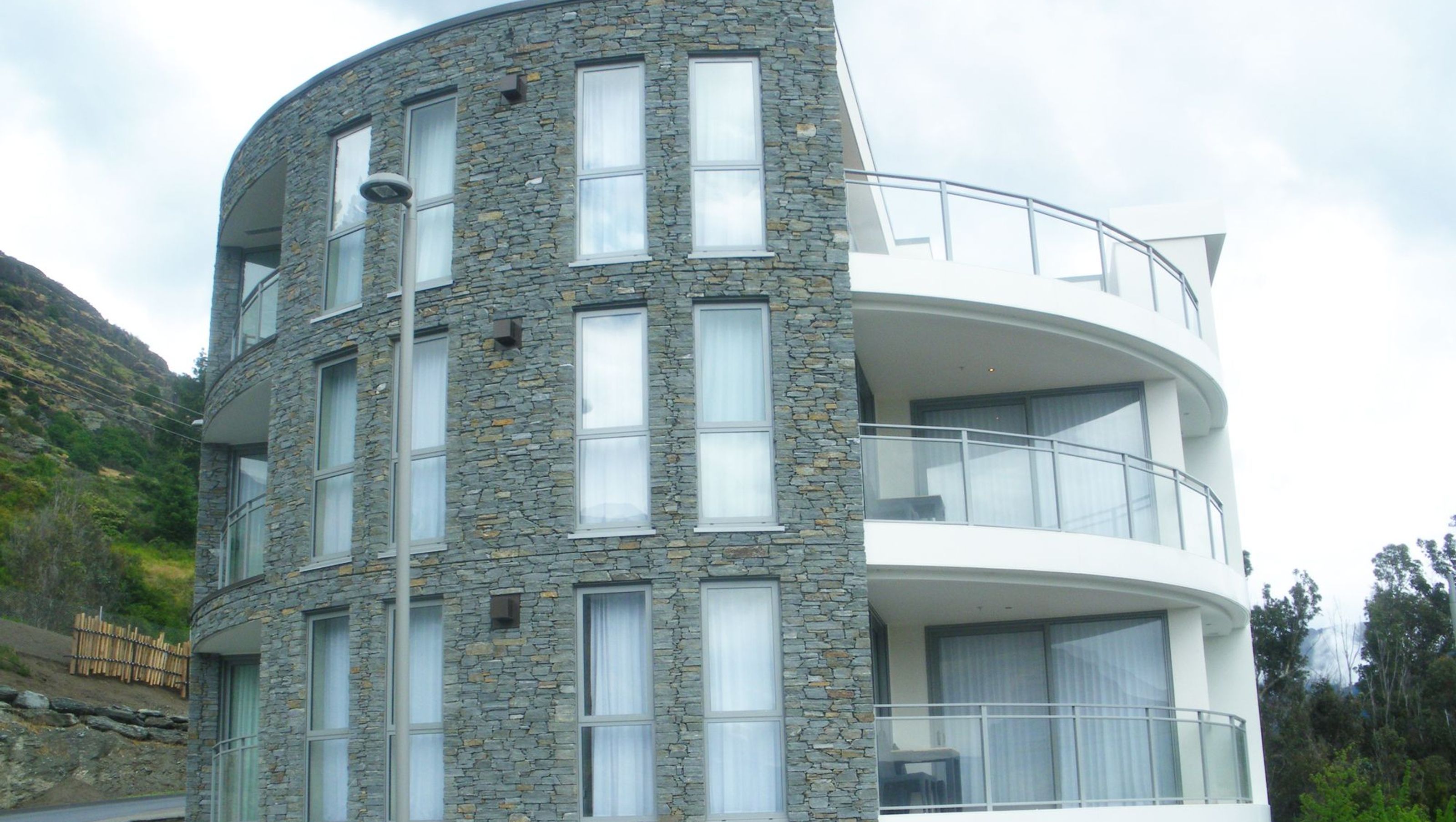 Hilton Queenstown Schist