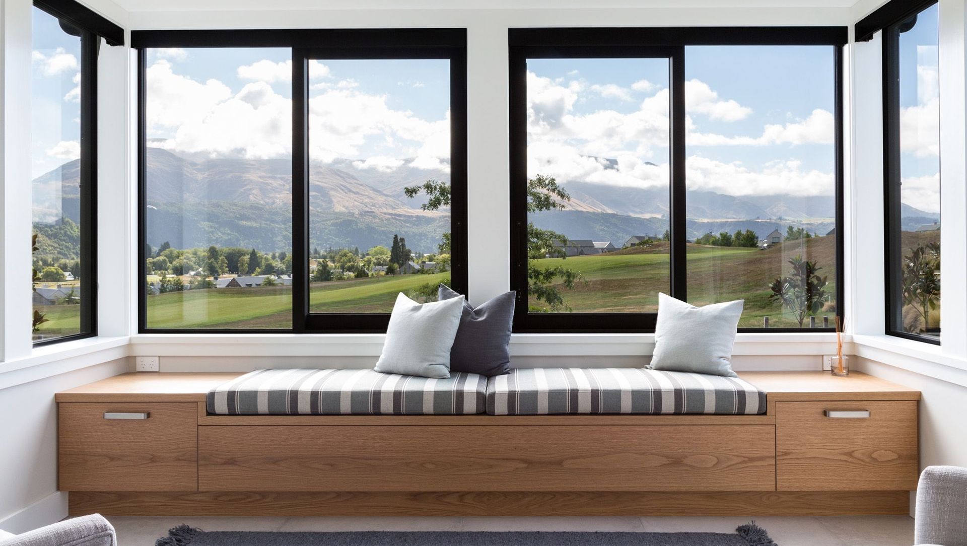 Golf Course Views banner