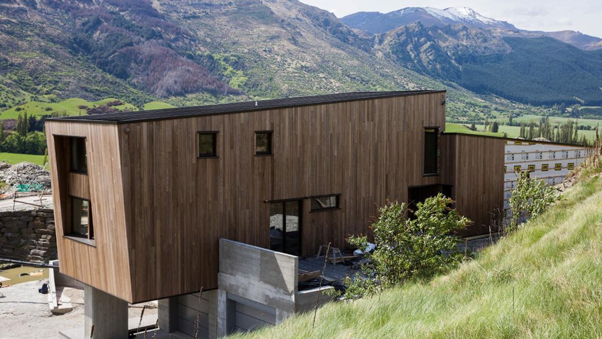 Grand Designs New Zealand 2017: Modern Day Castle banner